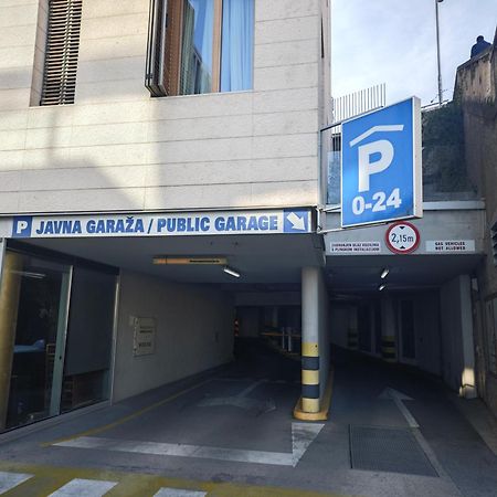 Apartment Central Old Town With Private Indoor Garage Parking Split Kültér fotó