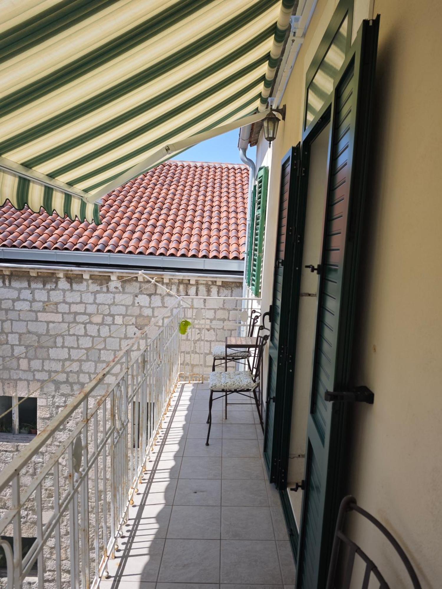 Apartment Central Old Town With Private Indoor Garage Parking Split Kültér fotó